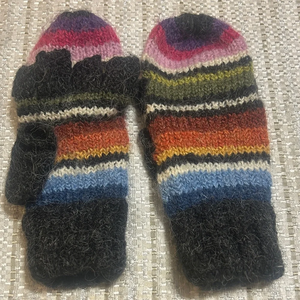 Unbranded Multicolor Striped Mittens/ gloves M/ L